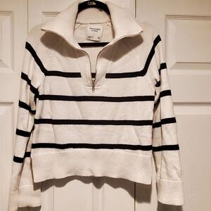 Abercrombie pullover sweater